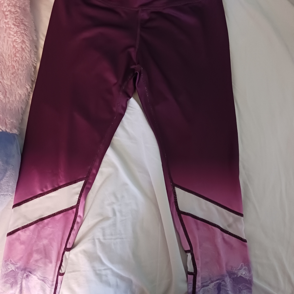 Girl's athletic leggings